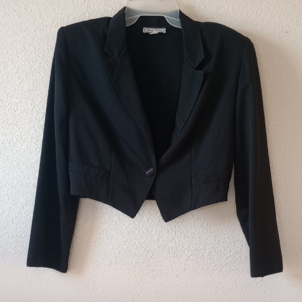 Black Cropped Blazer